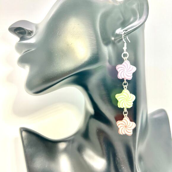 Sugar Star Earrings - Cute Pastel Kawaii Jewelry - Fun Sparkly Accessory - Picture 7 of 8